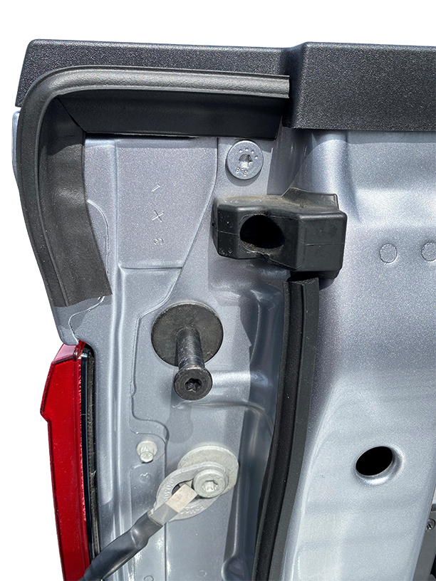 Extruded Solutions Inc How to install Tailgate Seal with Taper Seal® 2021 Ford F150